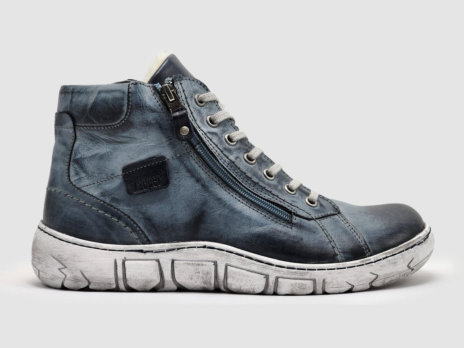 Мужские оригинальные кожаные сапоги на молнии с утепленной шерстяной подкладкой в синем цвете KCR Group
Мужские оригинальные кожаные сапоги на молнии с утепленной шерстяной подкладкой в синем цвете KCR Group