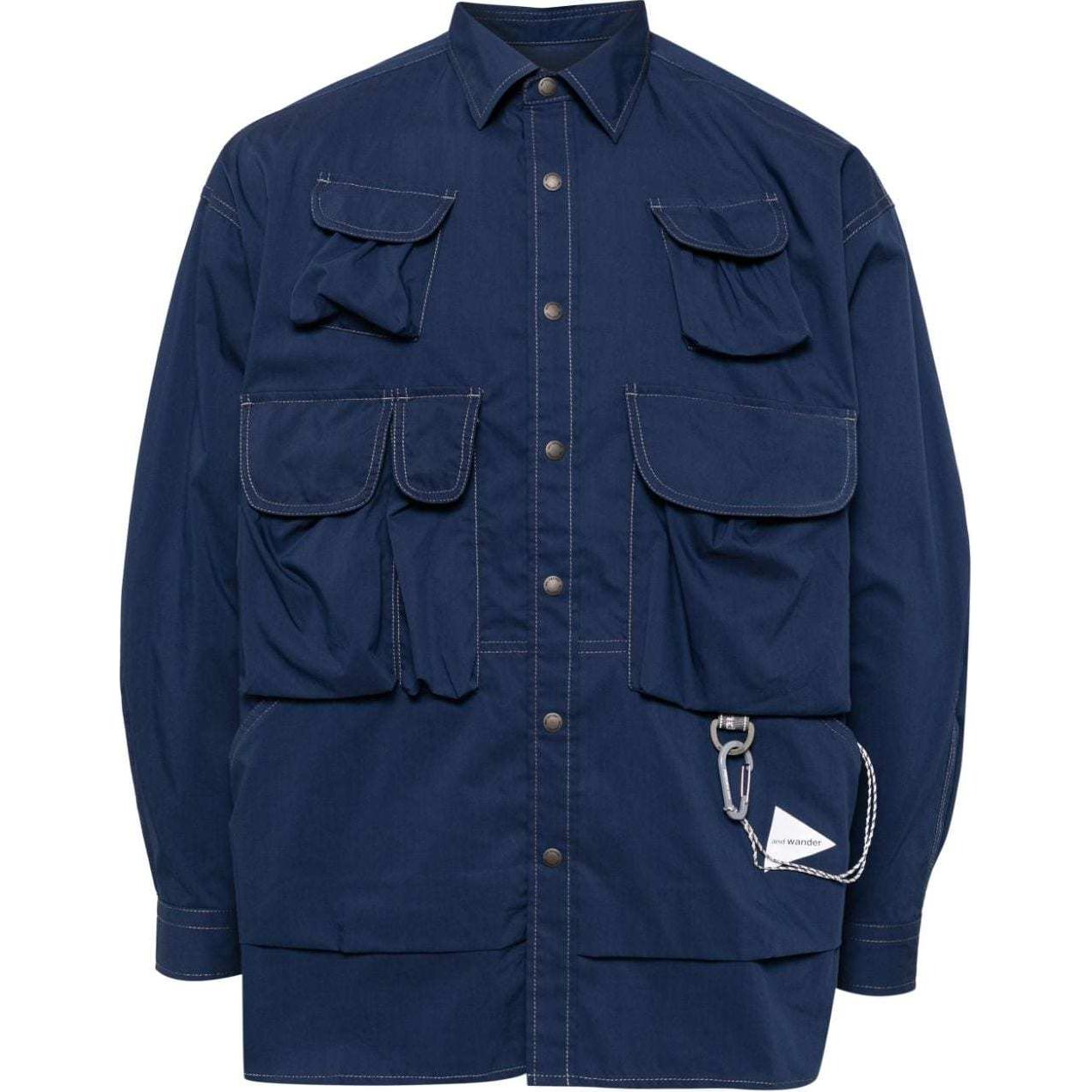 Футболка с карабином и множеством карманов And Wander, Пруссия Блю
Футболка с карабином и множеством карманов And Wander, Пруссия Блю