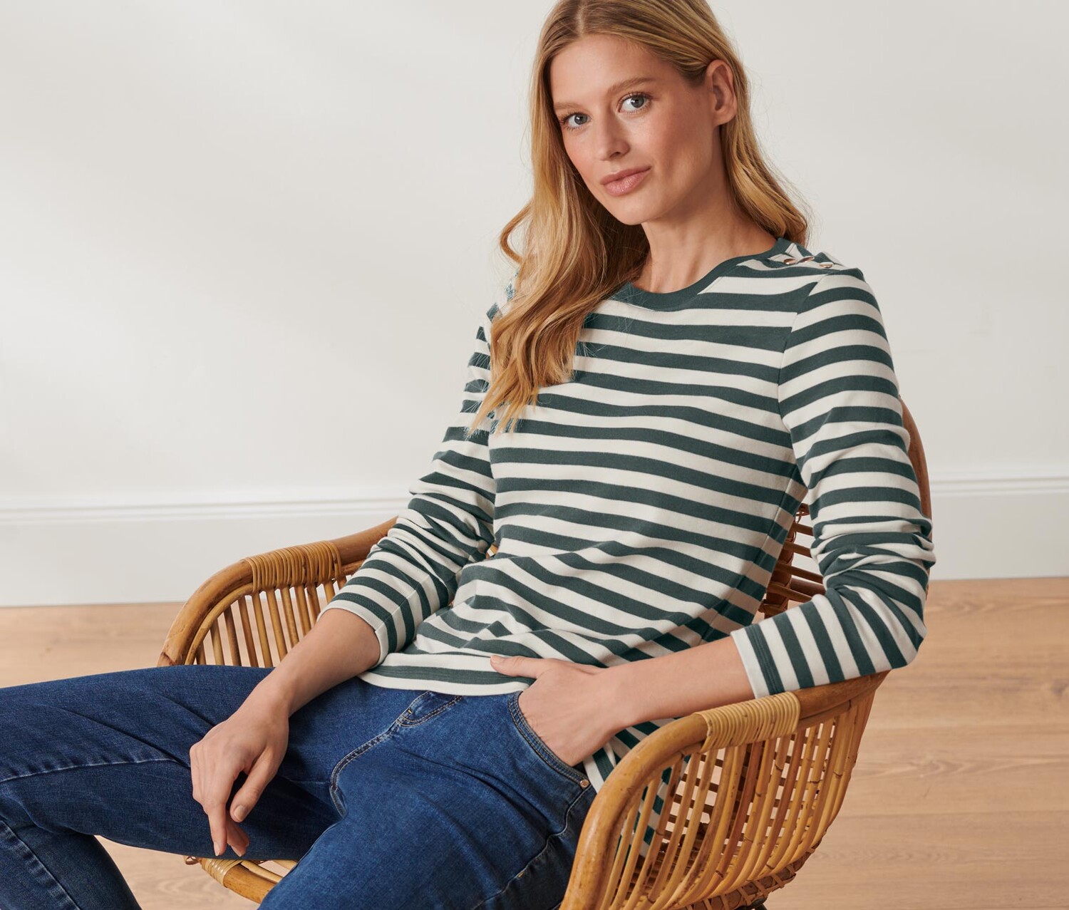 Полосатая рубашка с длинными рукавами Tchibo
Полосатая рубашка с длинными рукавами Tchibo