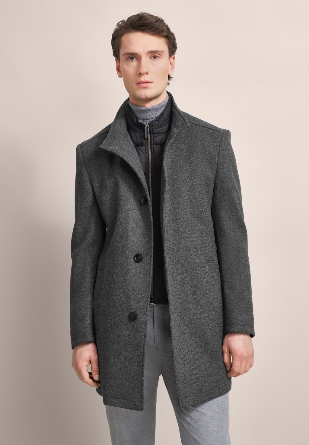 Зимнее пальто bugatti, темно-серый 
Зимнее пальто bugatti, темно-серый