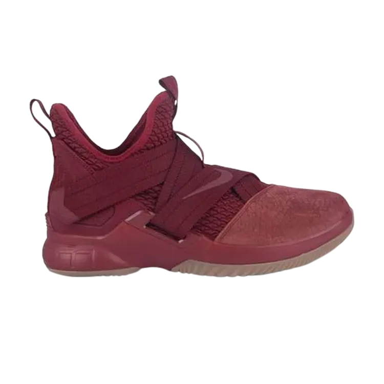 Кроссовки Nike Lebron Soldier 12 SFG GS 'Team Red', красный
Кроссовки Nike Lebron Soldier 12 SFG GS 'Team Red', красный