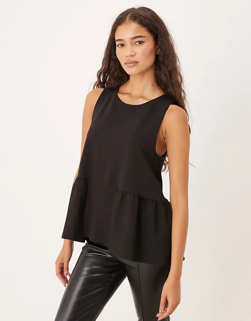 Топ без рукавов Gina Tricot с баской черного цвета
Топ без рукавов Gina Tricot с баской черного цвета