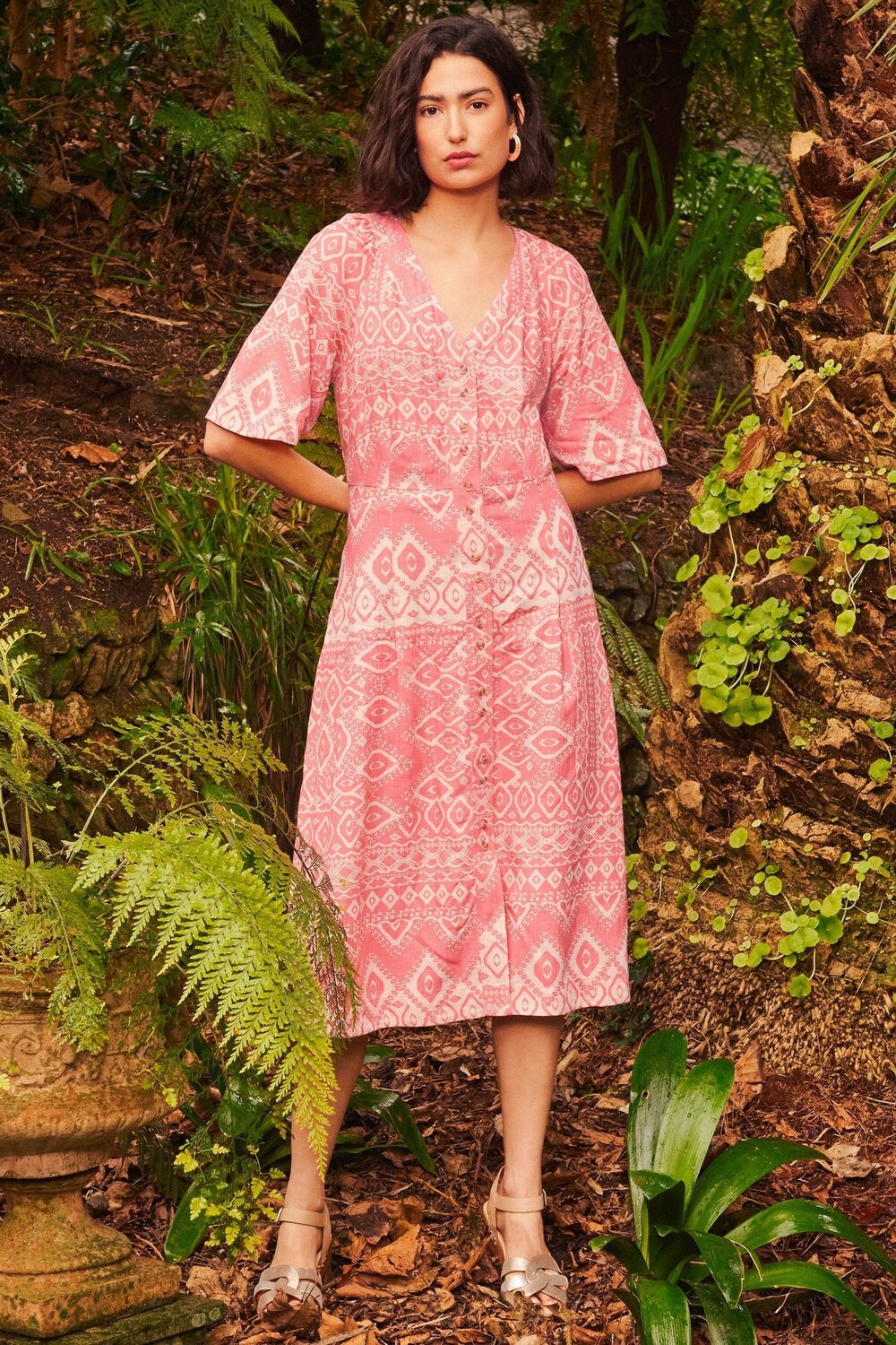 Красное платье Иззи White Stuff, красный
Красное платье Иззи White Stuff, красный