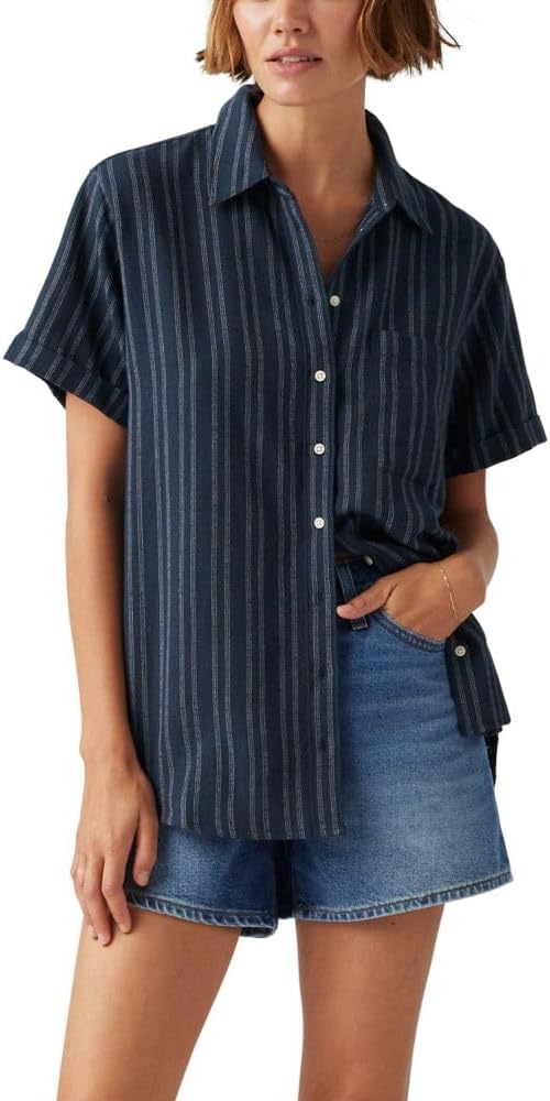 Женская рубашка с коротким рукавом Levi's Darlene, Shin Beach Stripe Navy Blazer
Женская рубашка с коротким рукавом Levi's Darlene, Shin Beach Stripe Navy Blazer