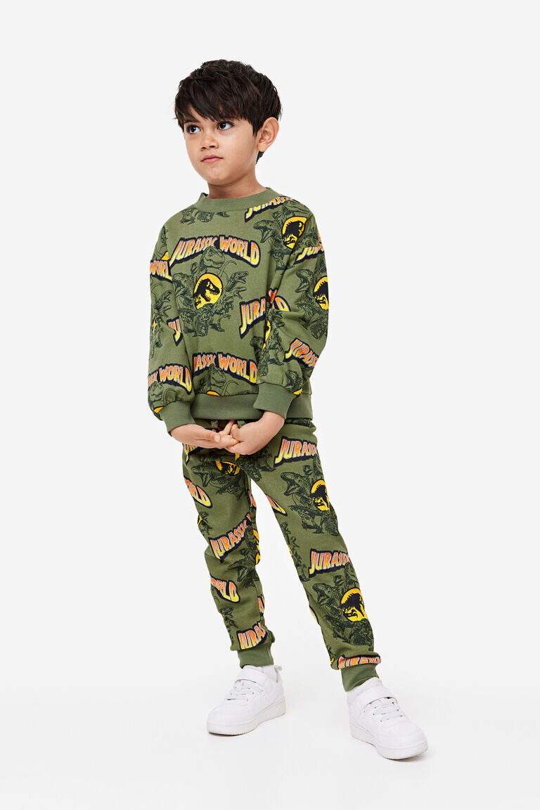 Джоггеры с принтом H&M, хаки
Джоггеры с принтом H&M, хаки