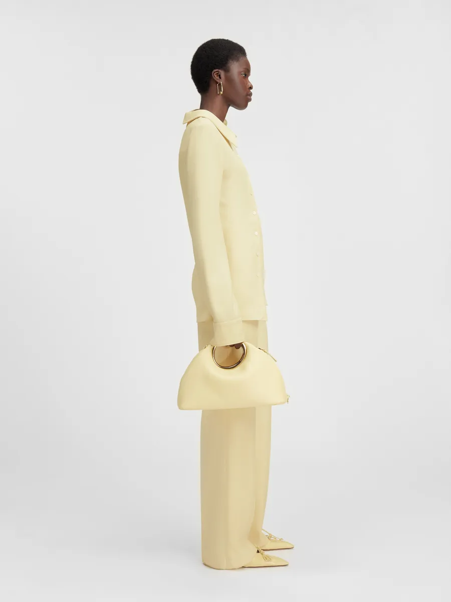 Асимметричная рубашка Пабло Jacquemus, бледно-желтый
Асимметричная рубашка Пабло Jacquemus, бледно-желтый