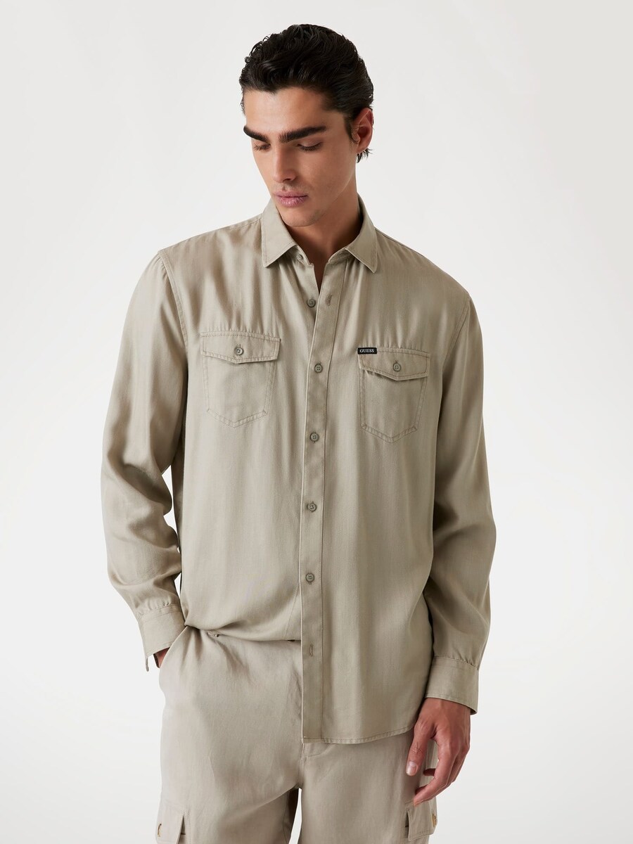 Рубашка на пуговицах классического кроя GUESS, цвет Kitt 
Рубашка на пуговицах классического кроя GUESS, цвет Kitt