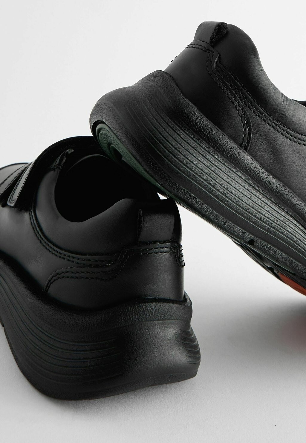 Первая обувь для ходьбы 2 STRAP Next, черный 
Первая обувь для ходьбы 2 STRAP Next, черный