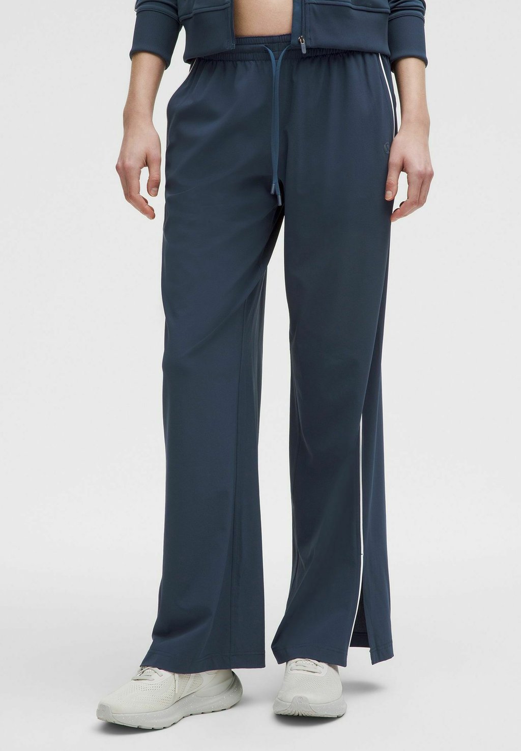 Спортивные штаны COURT RIVAL WIDE-LEG TRACK REGULAR lululemon, синий
Спортивные штаны COURT RIVAL WIDE-LEG TRACK REGULAR lululemon, синий