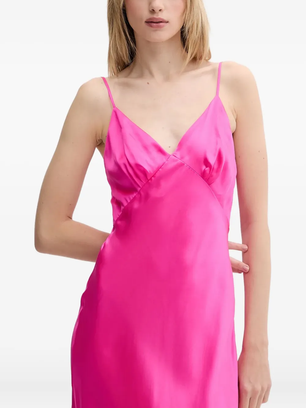 Шелковое миди-платье From Future, розовый
Шелковое миди-платье From Future, розовый