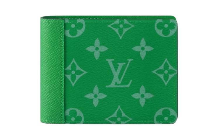 LOUIS VUITTON Мультикошелёк
LOUIS VUITTON Мультикошелёк