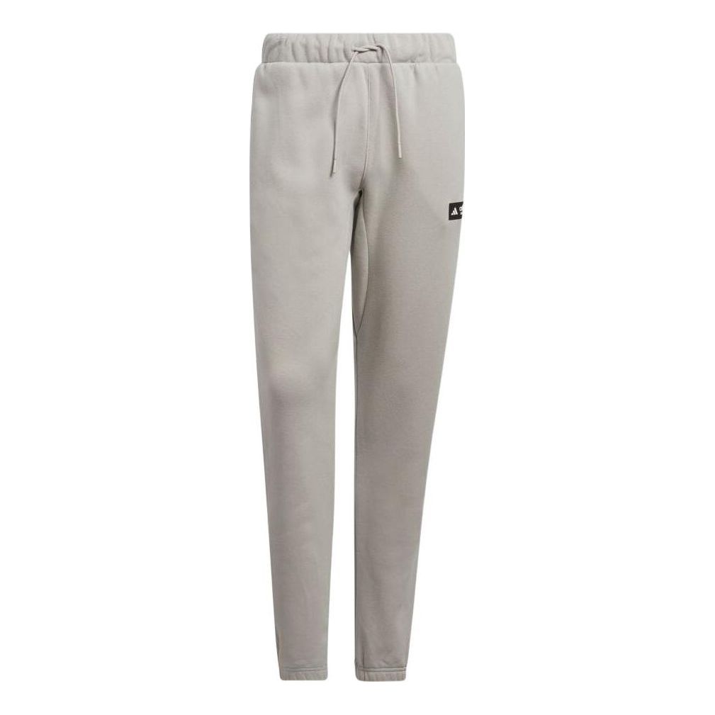 Спортивные брюки adidas Legend Pants IC2443
Спортивные брюки adidas Legend Pants IC2443