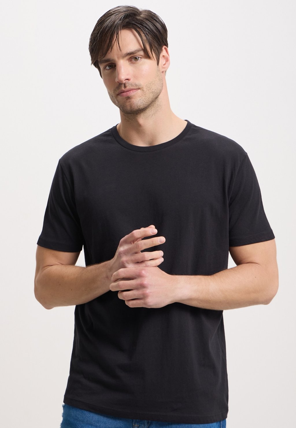 Базовая футболка Calliope, черный
Базовая футболка Calliope, черный