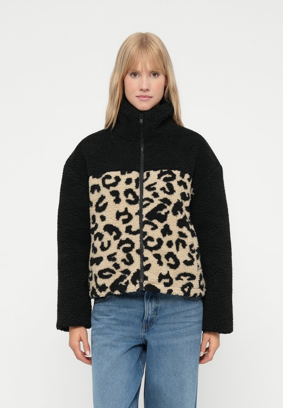 Флисовая куртка ONLY ONLELAINE LEO JACKET, Black
Флисовая куртка ONLY ONLELAINE LEO JACKET, Black