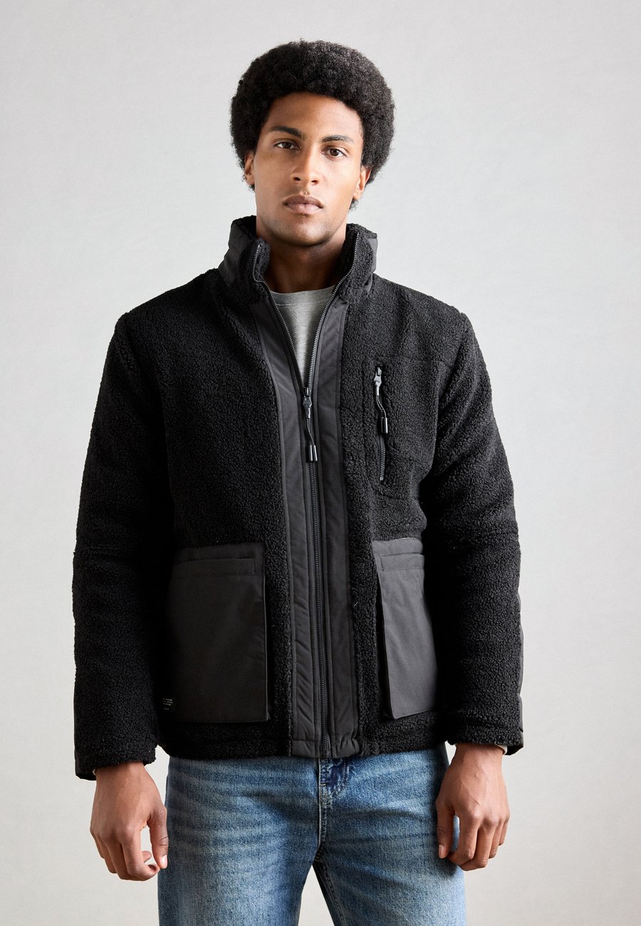 Куртка INDICODE JEANS Light jacket, Black
Куртка INDICODE JEANS Light jacket, Black