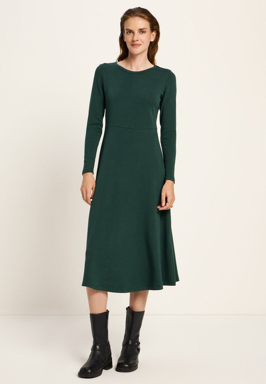 Платье LANIUS MIDI, Forest/Green
Платье LANIUS MIDI, Forest/Green