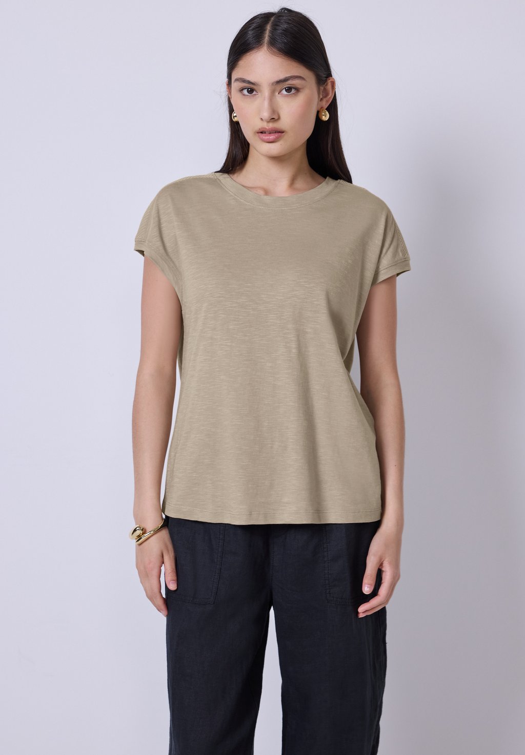 Базовая футболка Street One Studio, бежевый
Базовая футболка Street One Studio, бежевый