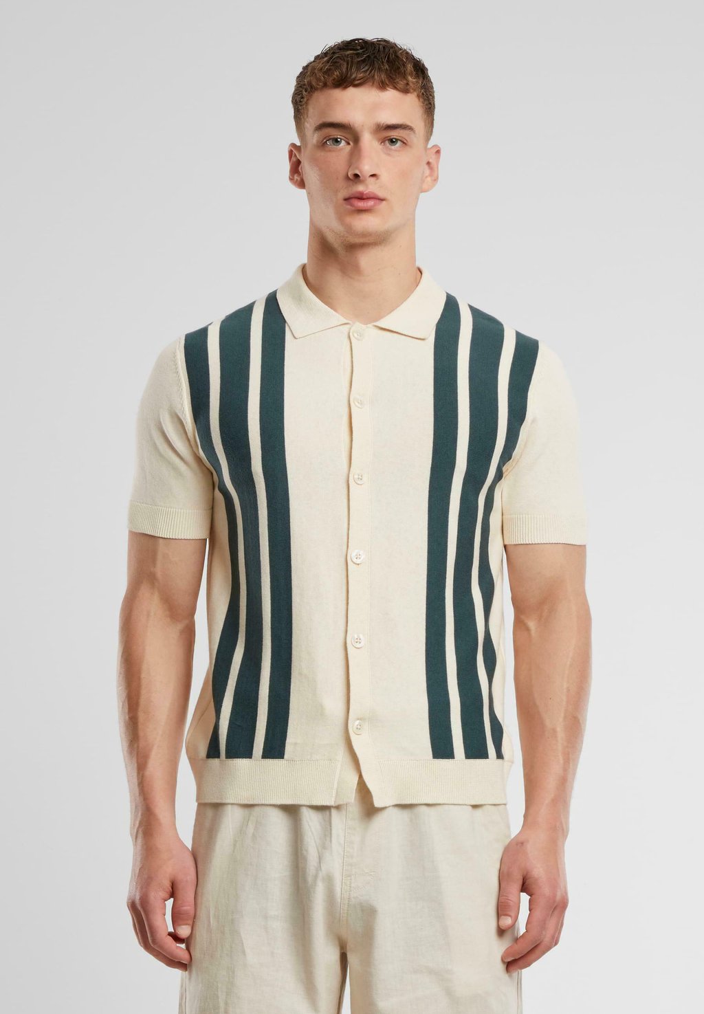 Рубашка RETRO Urban Classics, бежевый
Рубашка RETRO Urban Classics, бежевый