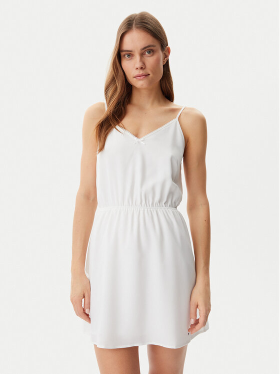 Летнее платье стандартный крой Essential DW0DW20613 Tommy Jeans, белый
Летнее платье стандартный крой Essential DW0DW20613 Tommy Jeans, белый