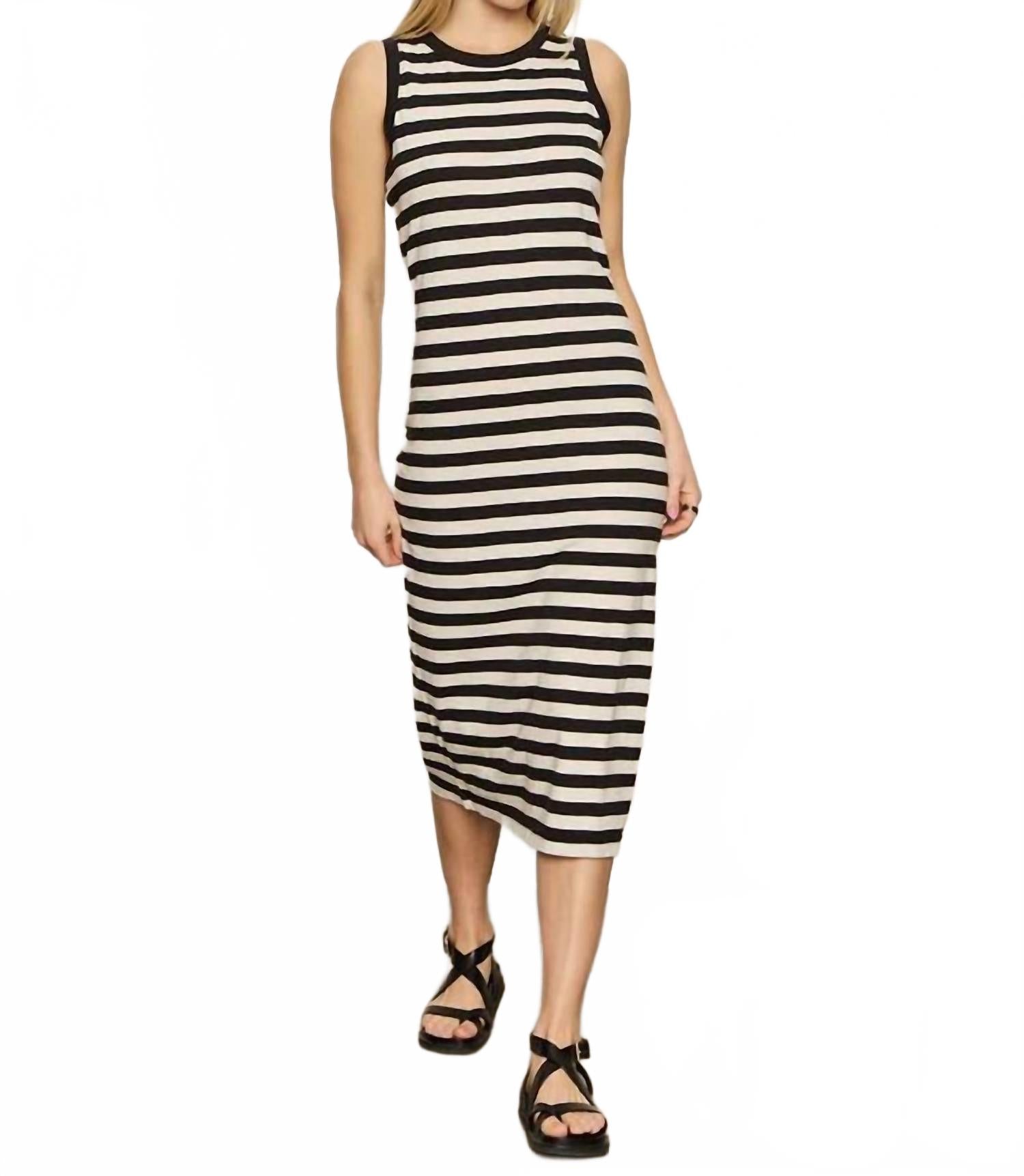 Платье макси с контрастной отделкой в черную полоску макраме Sanctuary, Black Macrame Stripe
Платье макси с контрастной отделкой в черную полоску макраме Sanctuary, Black Macrame Stripe