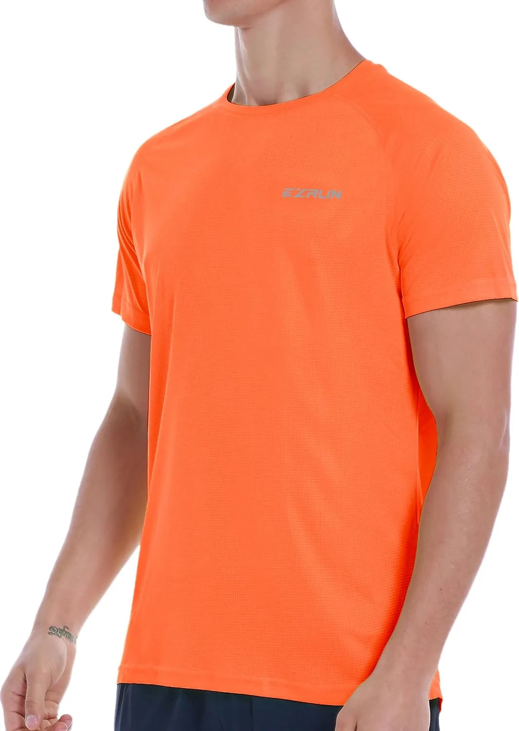 Мужская футболка Dry Fit Moisture Wicking для бега и тренировок EZRUN
Мужская футболка Dry Fit Moisture Wicking для бега и тренировок EZRUN