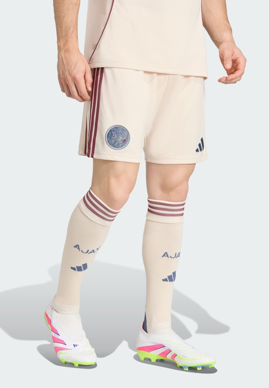 Спортивные шорты Adidas Performance AJAX AMSTERDAM 25/26 THIRD, Halo Ivory/White
Спортивные шорты Adidas Performance AJAX AMSTERDAM 25/26 THIRD, Halo Ivory/White