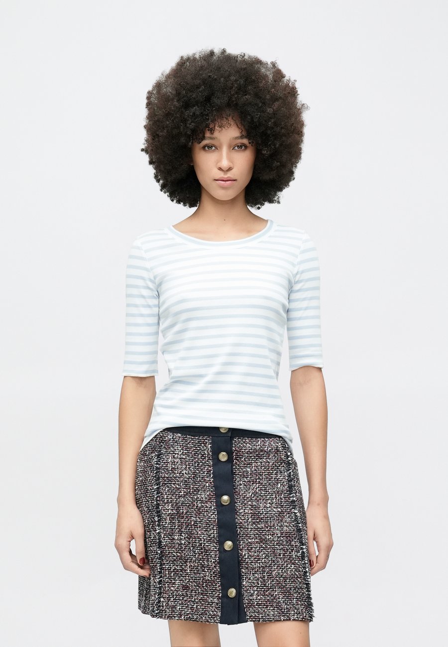 Футболка Marc Cain Print T-shirt, Skyway New/Blue, Синий, Футболка Marc Cain Print T-shirt, Skyway New/Blue
Футболка Marc Cain Print T-shirt, Skyway New/Blue, Синий, Футболка Marc Cain Print T-shirt, Skyway New/Blue