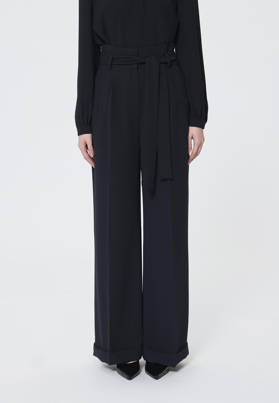 Брюки Tara Jarmon PIA, Noir/Black
Брюки Tara Jarmon PIA, Noir/Black