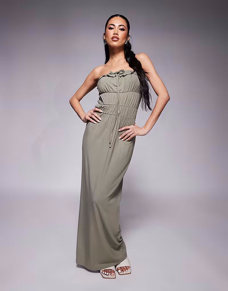 Платье-бандо ASOS DESIGN макси с оборками и многоуровневой талией цвета хаки
Платье-бандо ASOS DESIGN макси с оборками и многоуровневой талией цвета хаки