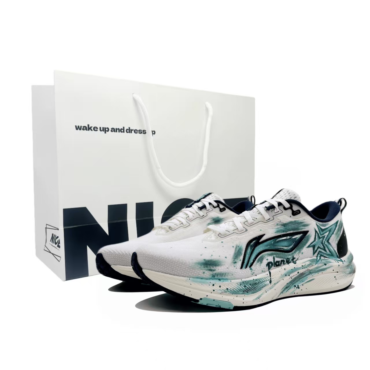 LINING Red Hare 8 кроссовки для бега мужские low top белые
LINING Red Hare 8 кроссовки для бега мужские low top белые