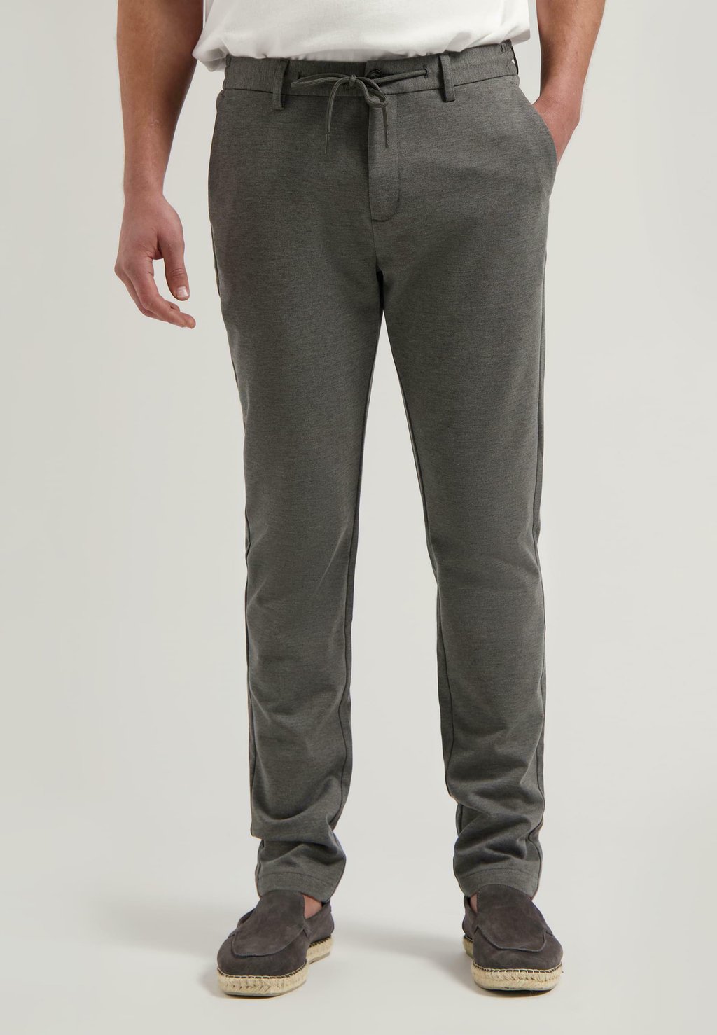 Чиносы Dstrezzed, серый
Чиносы Dstrezzed, серый