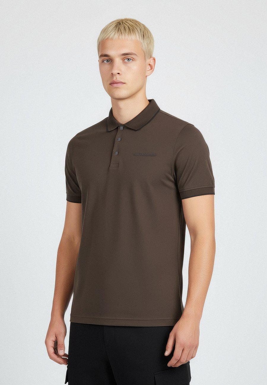 Поло KARL LAGERFELD Polo shirt, Black Brown/Dark Brown, Черный, Поло KARL LAGERFELD Polo shirt, Black Brown/Dark Brown
Поло KARL LAGERFELD Polo shirt, Black Brown/Dark Brown, Черный, Поло KARL LAGERFELD Polo shirt, Black Brown/Dark Brown