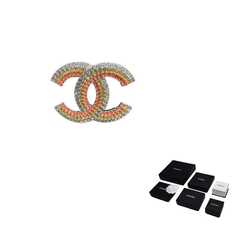 Брошь унисекс CHANEL
Брошь унисекс CHANEL