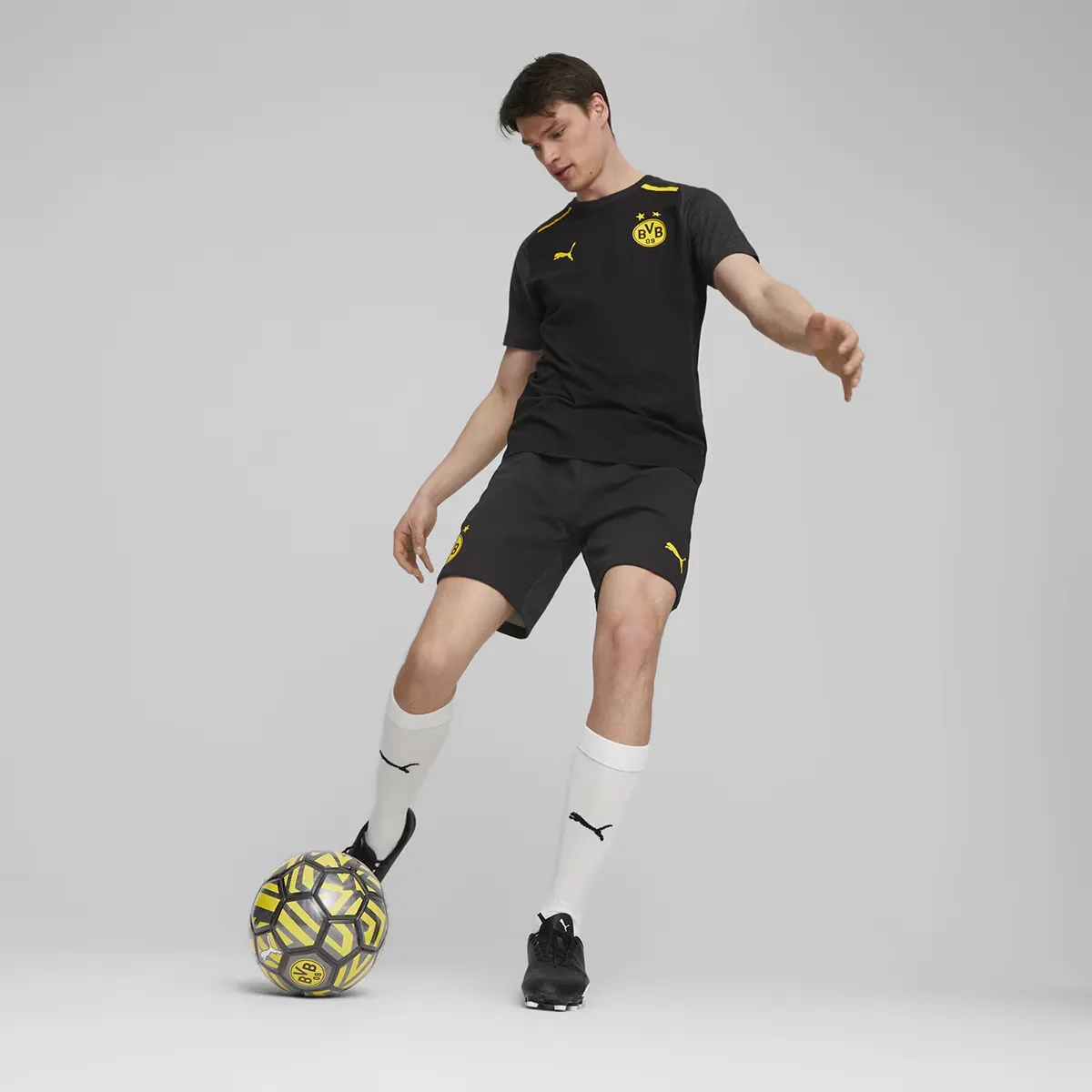 Мужская домашняя футболка Borussia Dortmund 2023-2024 Puma, черный
Мужская домашняя футболка Borussia Dortmund 2023-2024 Puma, черный