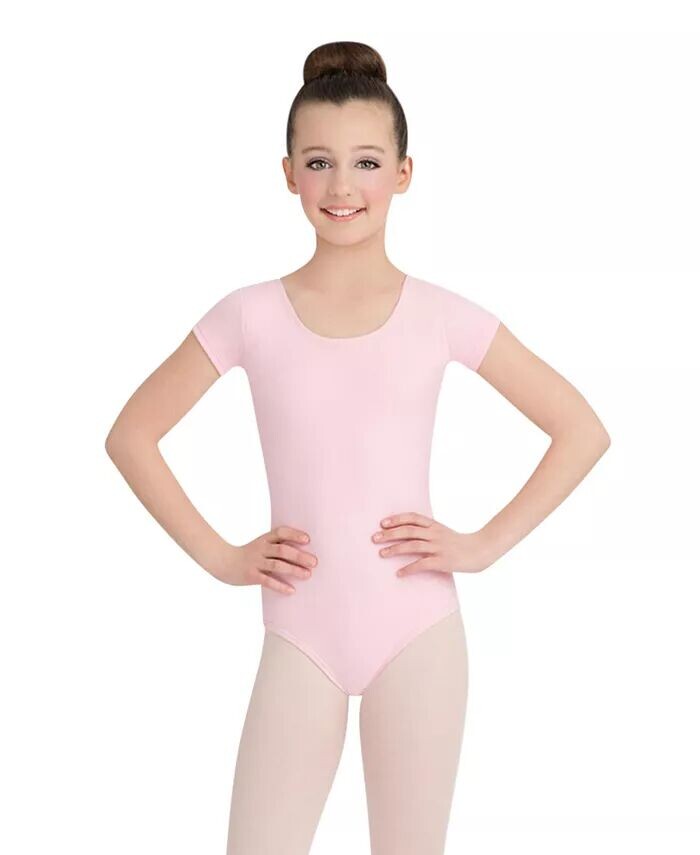 Классический купальник для девочек с короткими рукавами Capezio, розовый
Классический купальник для девочек с короткими рукавами Capezio, розовый