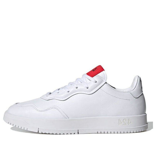 Кроссовки 424 x sc premiere Adidas, белый
Кроссовки 424 x sc premiere Adidas, белый