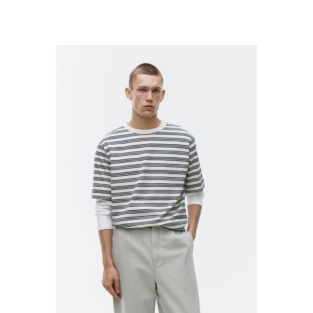 Свободная футболка Arket из чистого хлопка в полоску с короткими рукавами, кремовый/синий
Свободная футболка Arket из чистого хлопка в полоску с короткими рукавами, кремовый/синий