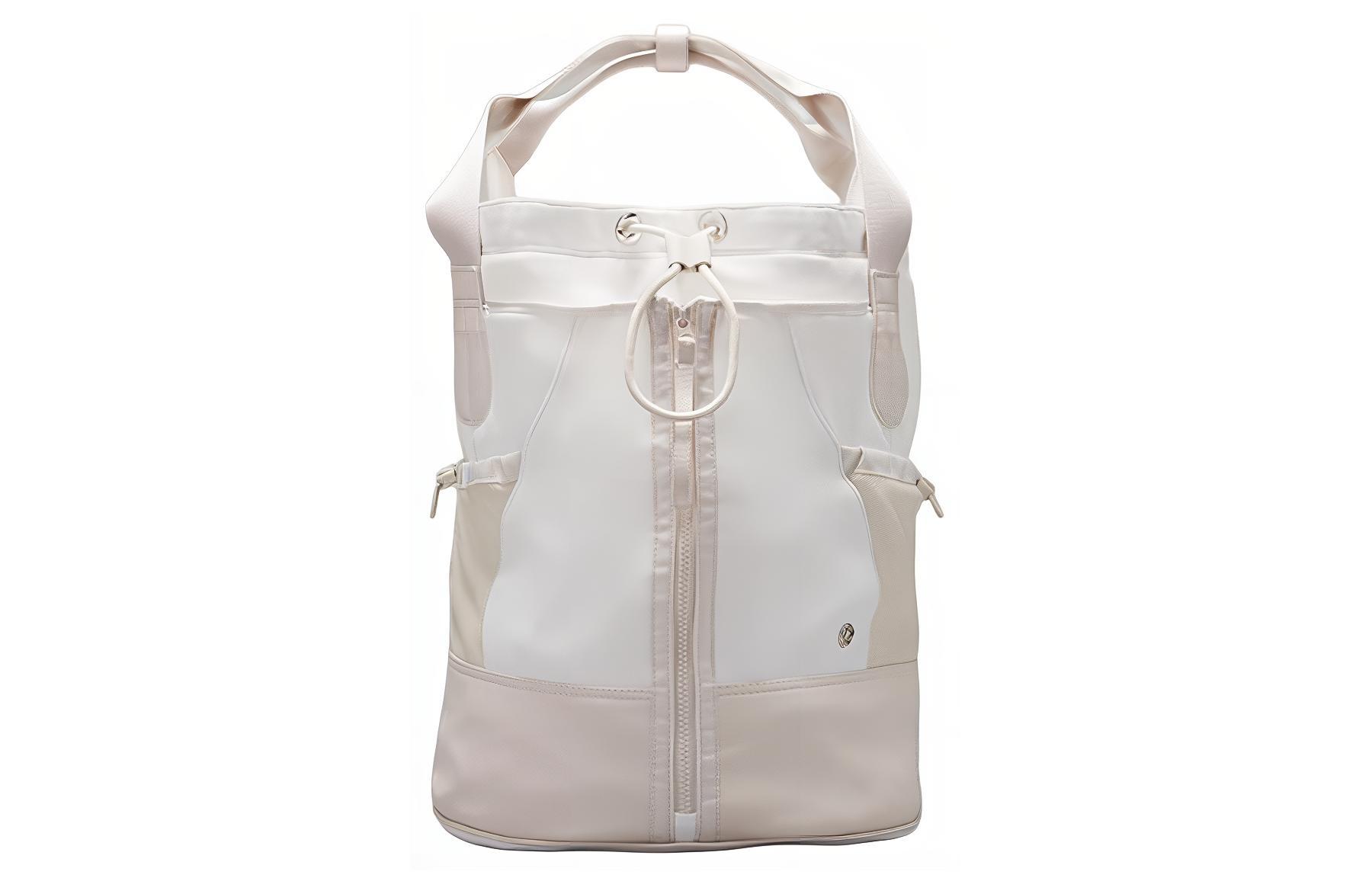 Lululemon Сумка для тенниса из водонепроницаемой ткани Regular Women's Ecru
Lululemon Сумка для тенниса из водонепроницаемой ткани Regular Women's Ecru