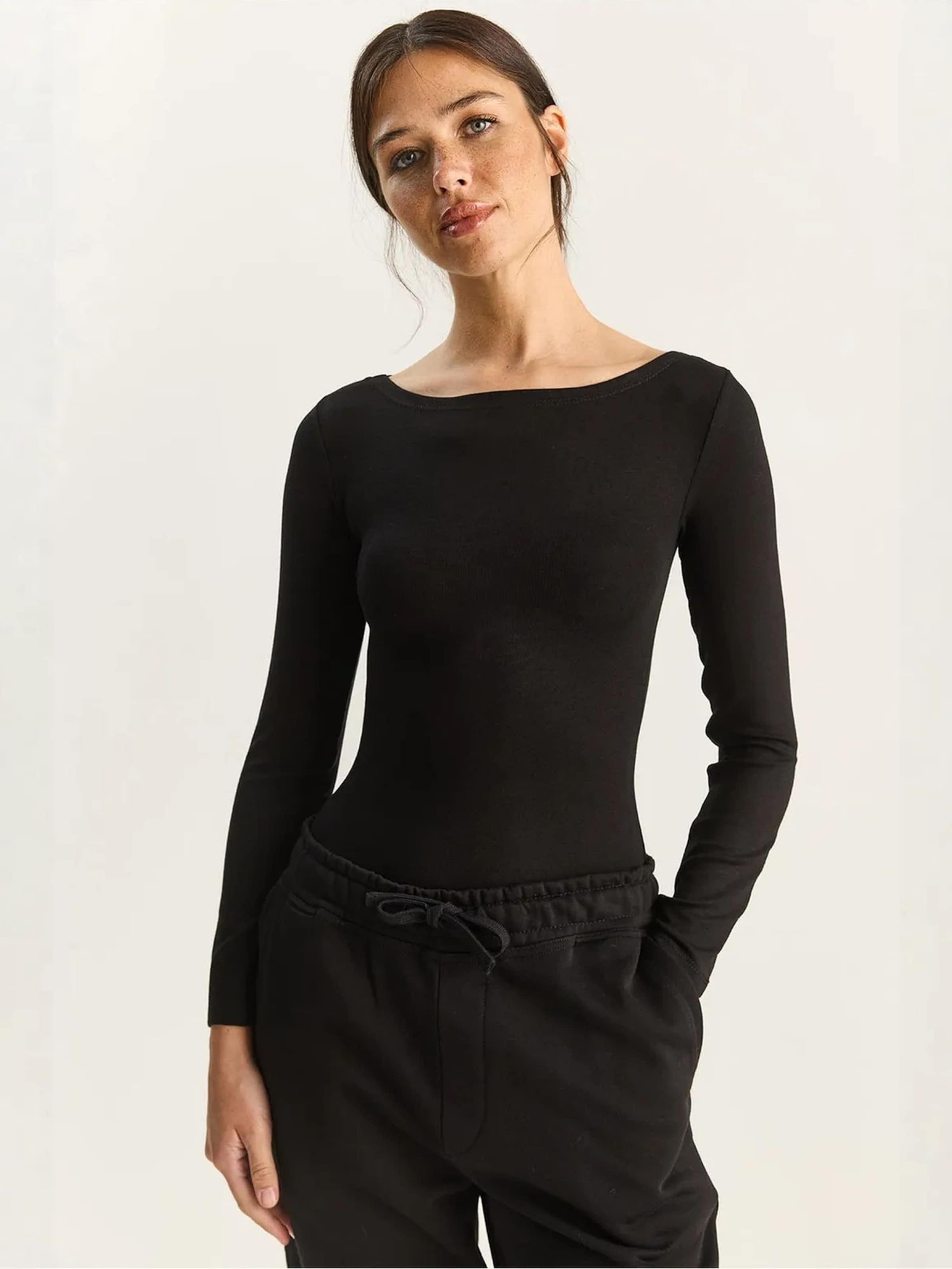 Bianco Lucci Лонгслив в черном цвете
Bianco Lucci Лонгслив в черном цвете