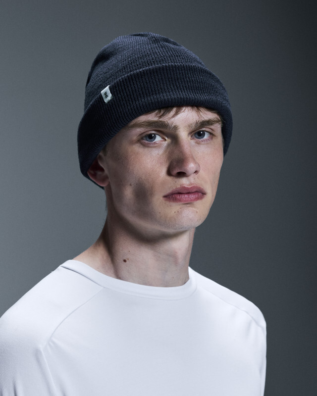 Шапочка из мериносовой шерсти On-Running, синий
Шапочка из мериносовой шерсти On-Running, синий