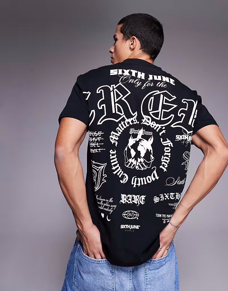 Футболка с принтом логотипа Sixth June на спине черного цвета
Футболка с принтом логотипа Sixth June на спине черного цвета