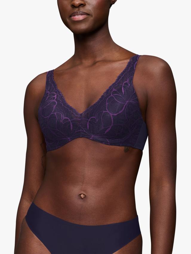 Бюстгальтер Body Make-Up Illusion Lace с косточками и поролоновыми чашками Triumph, Prussian Blue
Бюстгальтер Body Make-Up Illusion Lace с косточками и поролоновыми чашками Triumph, Prussian Blue