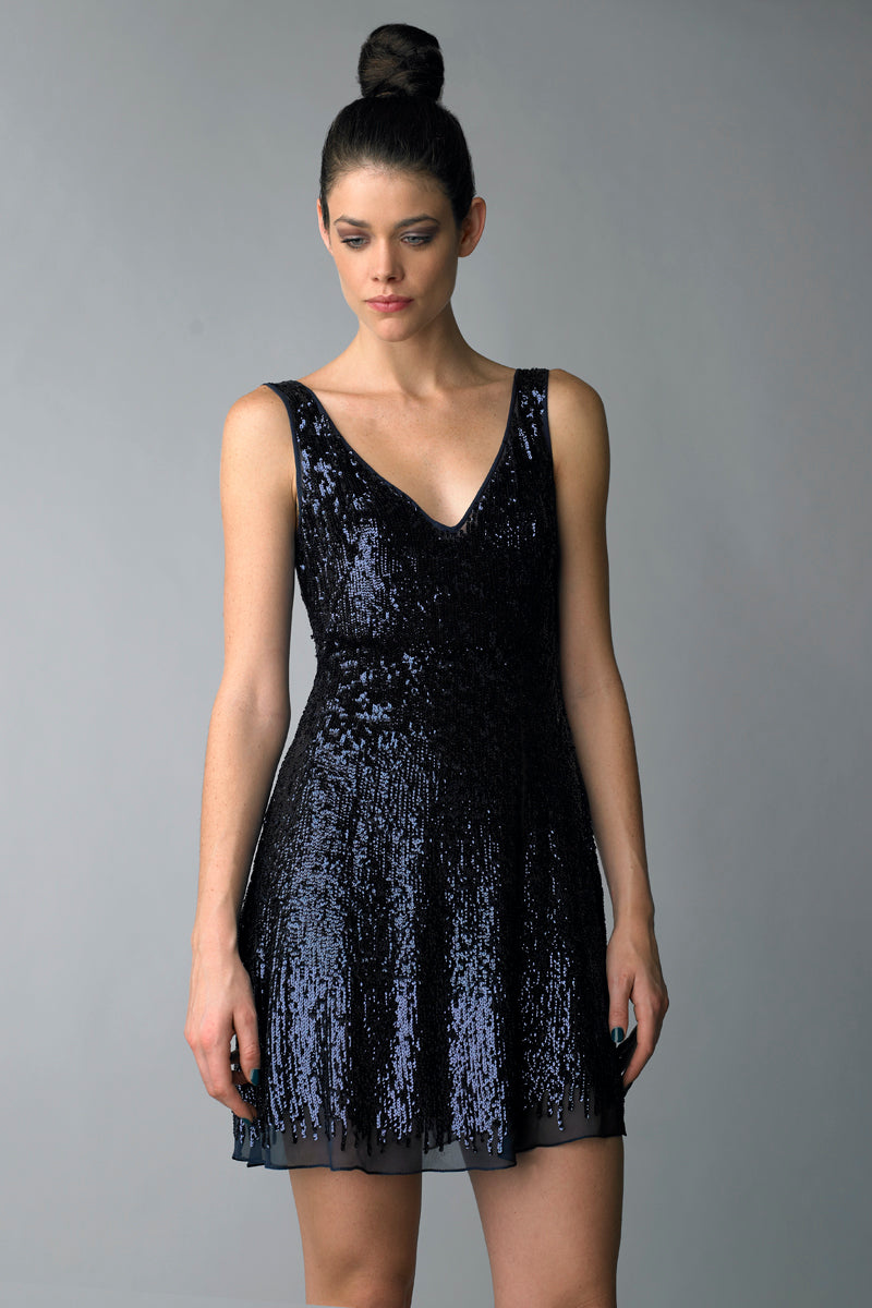 Мини-платье с V-образным вырезом и пайетками Basix Black Label, темно-синий
Мини-платье с V-образным вырезом и пайетками Basix Black Label, темно-синий