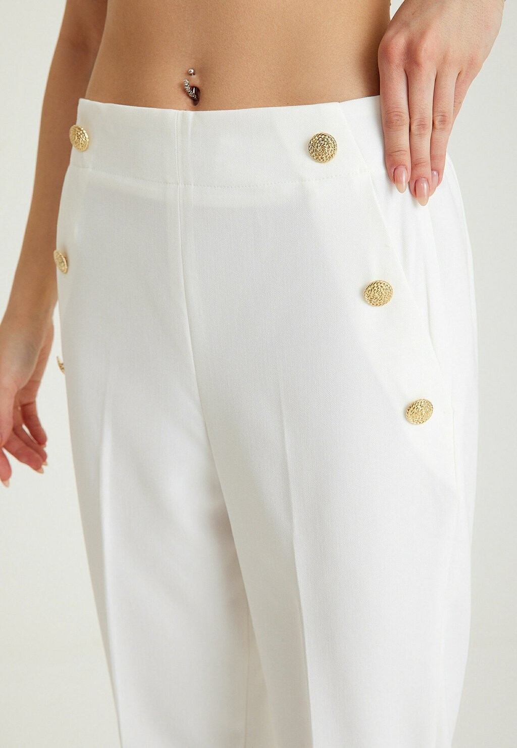 Брюки Just Like You, белый 
Брюки Just Like You, белый