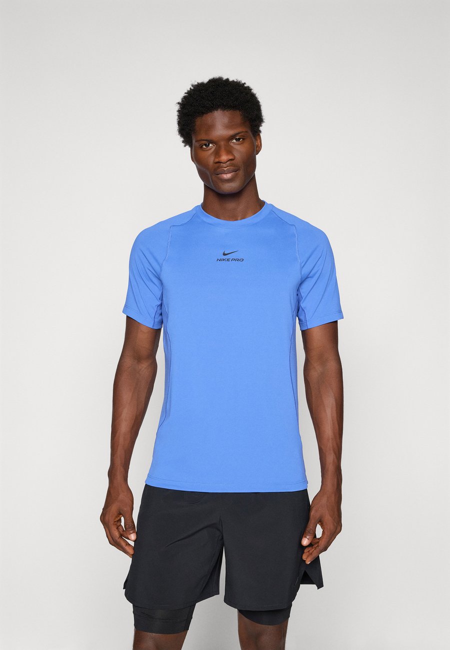 Футболка Nike Performance PRO, Comet Blue/Black/Dark Blue
Футболка Nike Performance PRO, Comet Blue/Black/Dark Blue