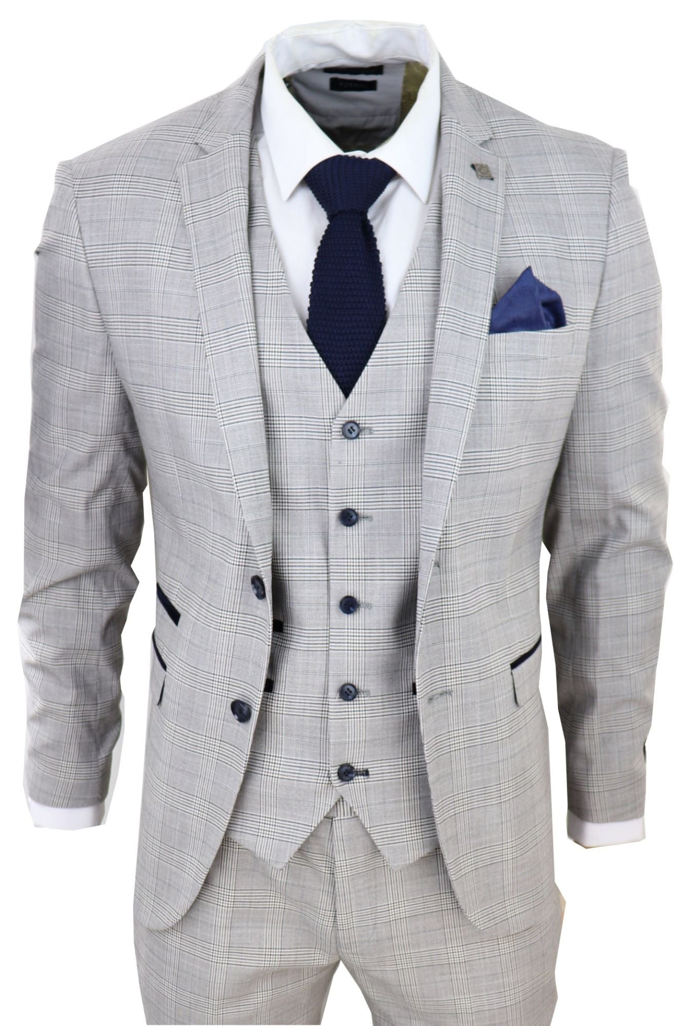 Костюм-тройка Hugo Grey из темно-синего бархата в клетку Paul Andrew
Костюм-тройка Hugo Grey из темно-синего бархата в клетку Paul Andrew