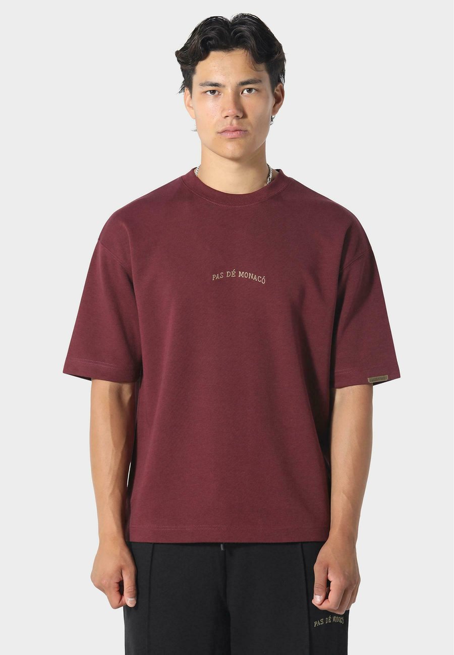 Футболка Pas de Monaco BRODERIE, Maroon/Red, Красный, Футболка Pas de Monaco BRODERIE, Maroon/Red
Футболка Pas de Monaco BRODERIE, Maroon/Red, Красный, Футболка Pas de Monaco BRODERIE, Maroon/Red