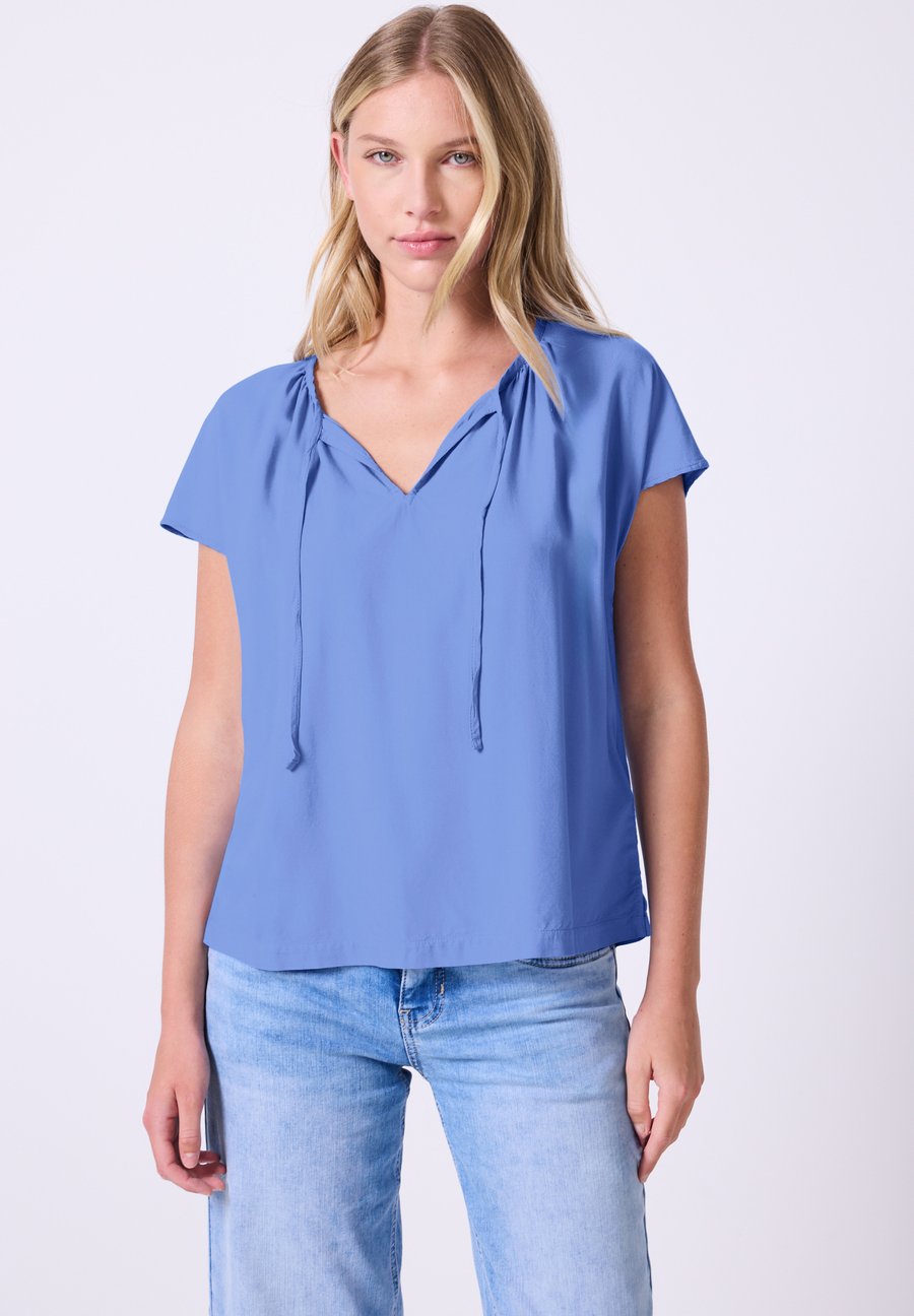 Блуза Street One Studio MIT RAFFUNG, Blau/Light Blue
Блуза Street One Studio MIT RAFFUNG, Blau/Light Blue