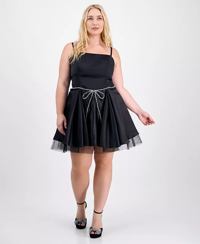 Модное мини-платье больших размеров с бантом City Studios, черный
Модное мини-платье больших размеров с бантом City Studios, черный