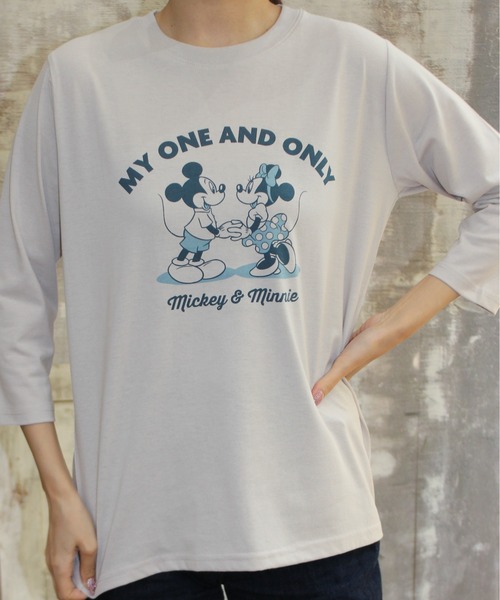 Футболка с рукавом 3/4, принт Микки и Минни Маус Disney, светло-серый
Футболка с рукавом 3/4, принт Микки и Минни Маус Disney, светло-серый